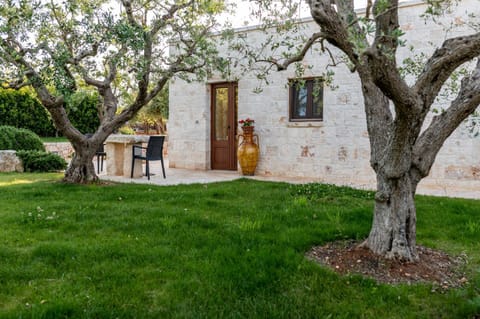 Le Dimore Crescenzio, Authentic Apulian Experience House in Locorotondo