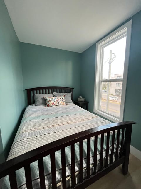 Family-Friendly Retreat near Manistee Riverwalk House in Manistee