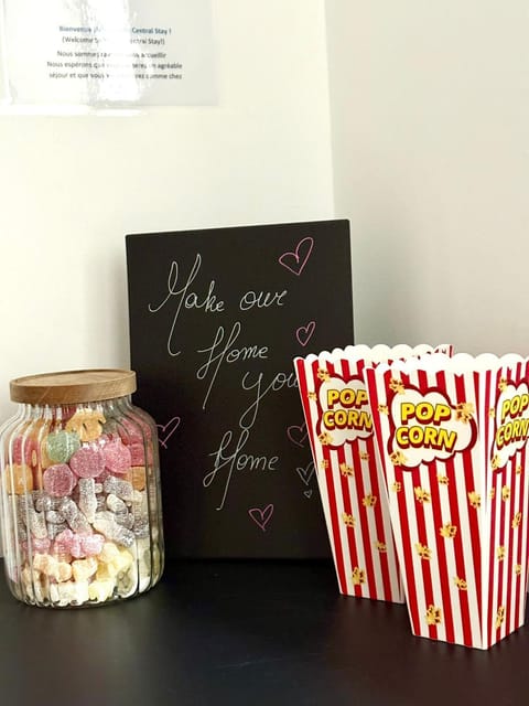 Elegant Central Apartment - Next from Grand Place, Netflix & Comfort Apartment in Brussels