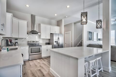 Kings Court by Travel Life Vacations House in Destin