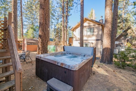 Property building, Hot Tub