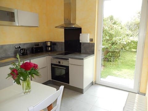 Garden, Kitchen or kitchenette
