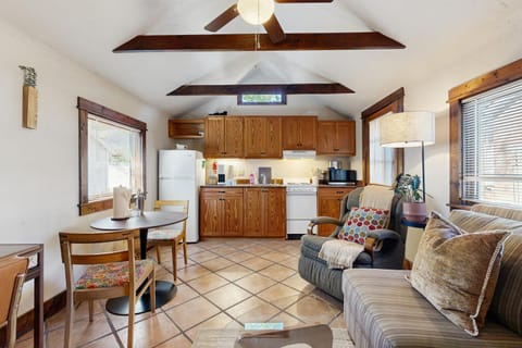 Main Street Wood Cottage House in Brevard