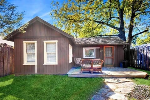 Main Street Cottages House in Brevard