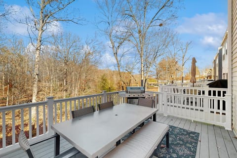 Stillwater Escape House in Lake Anna