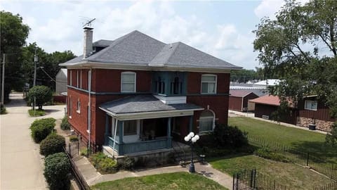 The Lamp Post Manor 5BR Historic Gem in Danville House in Danville