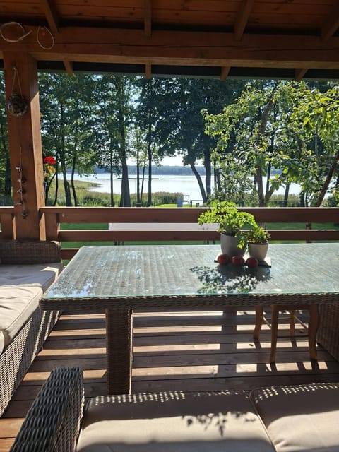 Patio, Natural landscape, View (from property/room), Balcony/Terrace, Dining area, Lake view