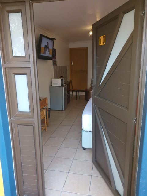 Neo & Ruks Guest Houses Boston Belleville 8 Apartment in Cape Town