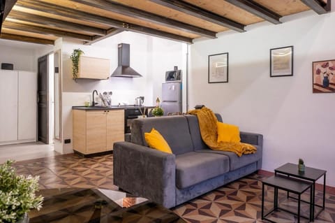 Kitchen or kitchenette, Living room