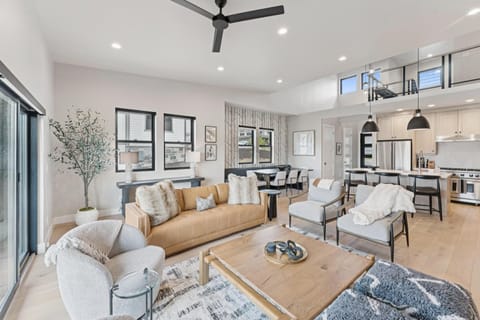 Deer Valley Vista House in Jordanelle Reservoir