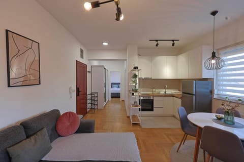 Kitchen or kitchenette, Living room, Dining area, oven, stove