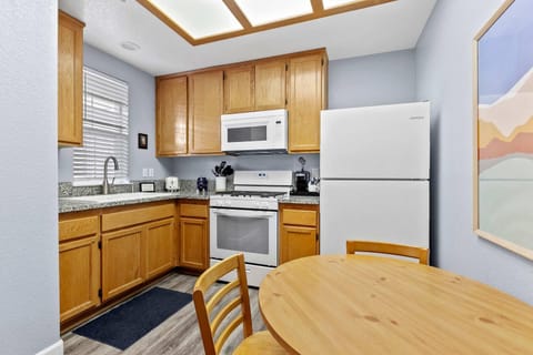 Peaceful Palace House in Oceano