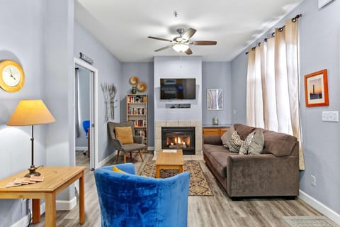 Peaceful Palace House in Oceano