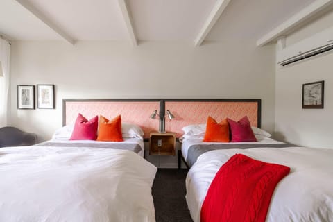 The Billy Motel Double Room with Retro Charm Inn in Davis