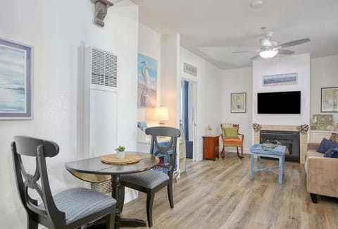 Harborlight Manor House in Oceano