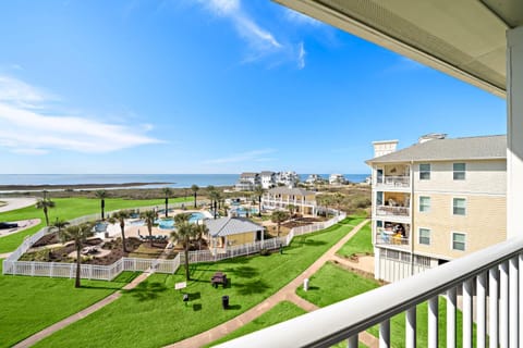 Pointe West 302 - Sunset on the Bay Apartment in Galveston Island