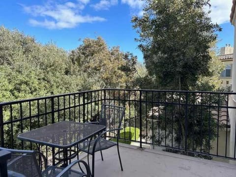 Tranquil Terrace House in Oceano
