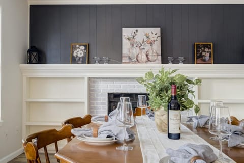 Modern 6BR Home in Briargate House in Black Forest