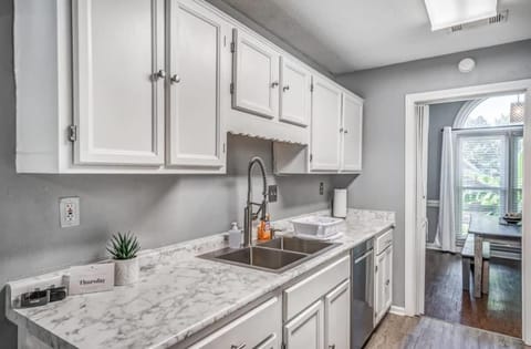 Kitchen or kitchenette, kitchen