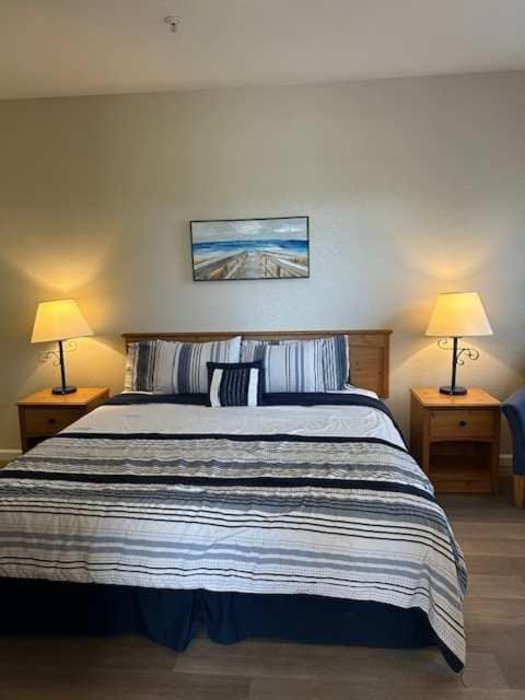 Lagoon View and Ocean Breeze House in Oceano