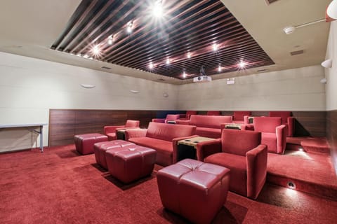 2bd River North Million Dollar Views! Parking Incl condo Apartment in River North