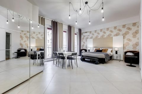 BDC - The Bridge 5BDR & 4Bath! Apartment in Rome