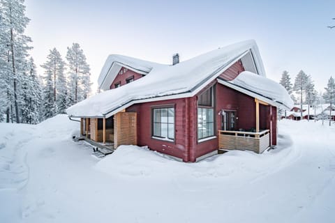 Property building, Day, Winter