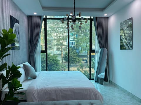 Bed, Natural landscape, Photo of the whole room, Bedroom