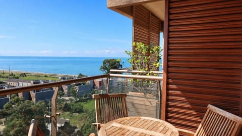 Patio, Day, Natural landscape, View (from property/room), Balcony/Terrace, Sea view