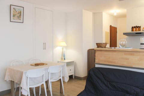 Charming bright apartment near Vincennes Apartment in Vincennes