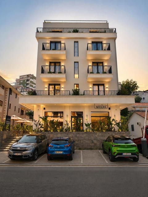 Property building, Parking