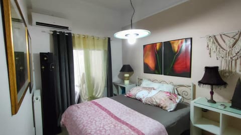 Long-Stay Family & Work Oasis -20 min to Center & Sea House in Piraeus Regional Unit, Greece