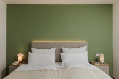 Bed, Bedroom, soundproof