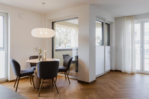 Balcony/Terrace, Dining area