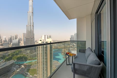 View (from property/room), Balcony/Terrace, City view