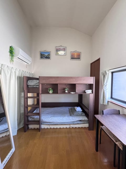 Bed, Bedroom, bunk bed