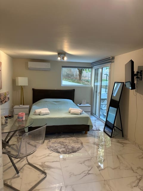 JOHNMAR apartment Bed and Breakfast in Alimos