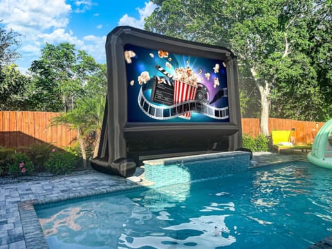 6br Sleeps 21 Tropical Villa Heated Pool Hot Tub House in Bradenton