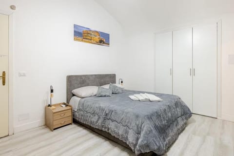 Bed, Photo of the whole room, Bedroom, towels, wardrobe