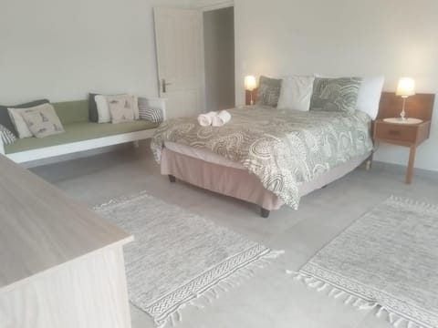 Seating area, Bedroom