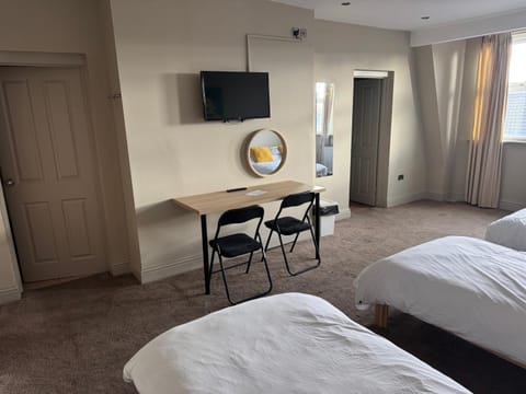 izzy hotel ltd Hotel in Newcastle upon Tyne