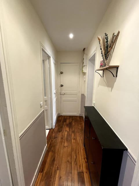 Elegant 2-bedroom apartment near Paris & Château de Vincennes Apartment in Nogent-sur-Marne