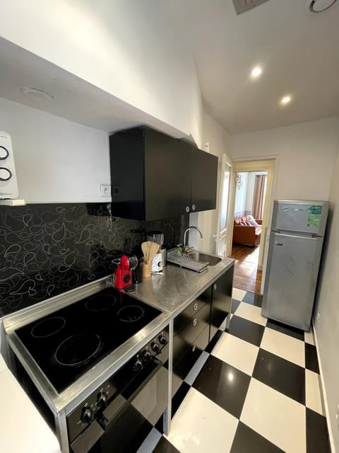 Elegant 2-bedroom apartment near Paris & Château de Vincennes Apartment in Nogent-sur-Marne