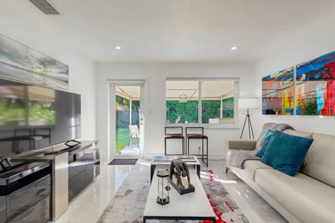 JS & JS 2040 LLC House in Wilton Manors