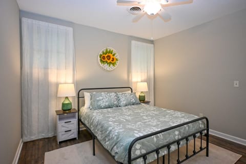 Charming 2 bedroom house in downtown Lexington House in Leesville