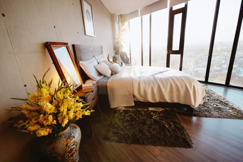 Living room, Photo of the whole room, Seating area, Bedroom