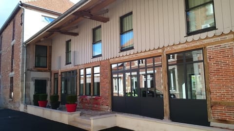 Property building, Day