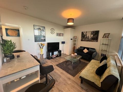 2 Bedroom Flat Sun in town Center Wellingborough Apartment in Wellingborough