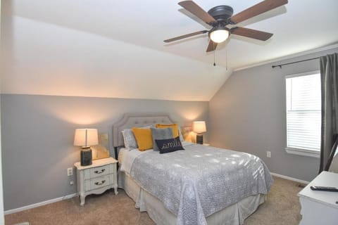 Three bed, Two Bath Townhome House in West Columbia