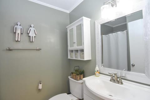 Three bed, Two Bath Townhome House in West Columbia